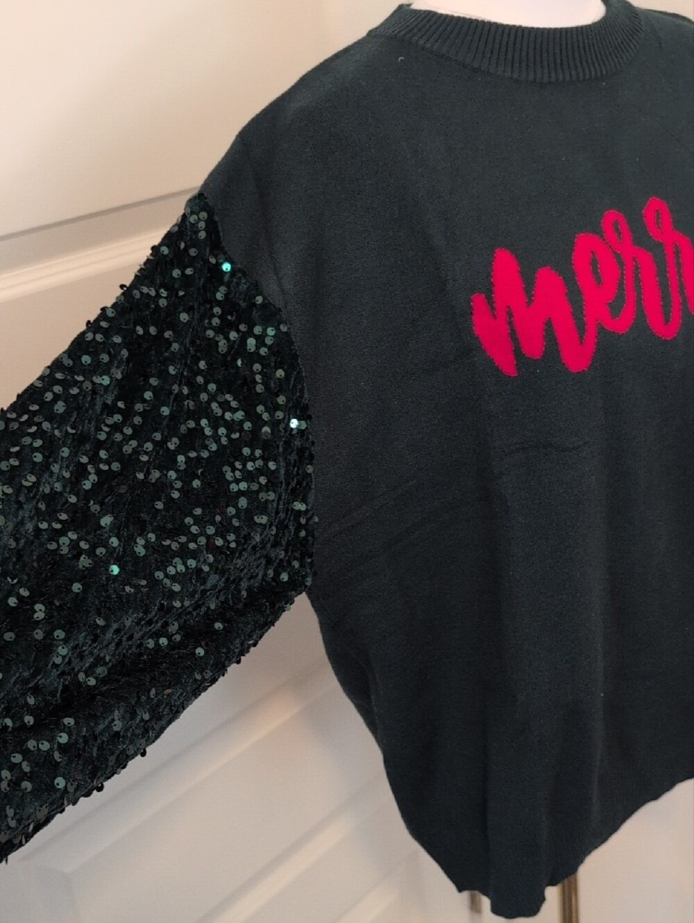 Christmas Sweater Merry Sequin Sleeve Mixed Media Crewneck Green and Red NWOT - Picture 4 of 14